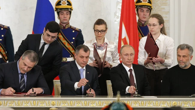 Ρωσική η Κριμαία και με υπογραφή Πούτιν