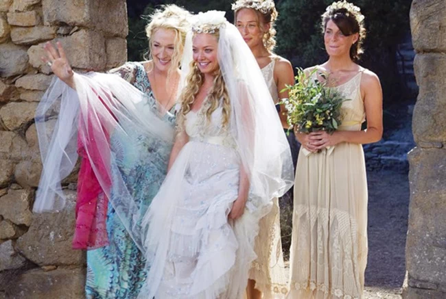 Η νύφη του "Mamma mia", Αμάντα Σίφριντ