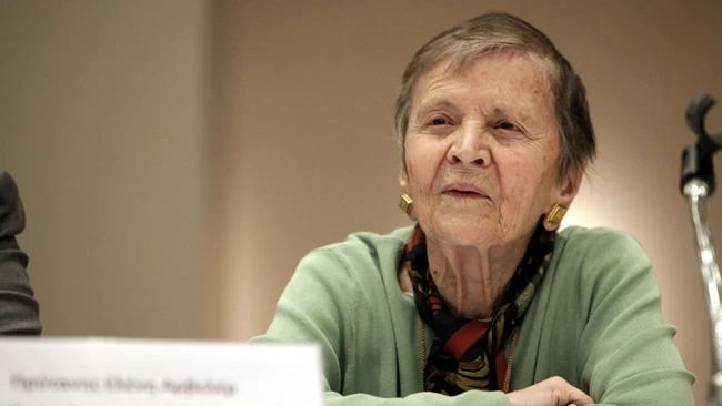 Ελένη Αρβελέρ: Το εμβόλιο είναι το μέτρο της ανθρωπιάς μας- Η φράση καρφί για τον Τσιτσιπά και τους "σκεπτικώς αναλφάβητους"