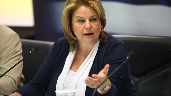 Τι λέει η Λούκα Κατσέλη για τους κακοπληρωτές και τους πλειστηριασμούς