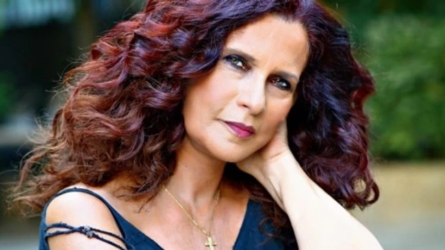 Πωλίνα: "Η πιο άκομψη φάρσα του Βλάσση Μπονάτσου"- Ήταν τόσο σοκαριστική που το Mega είπε "δεν βγαίνει"