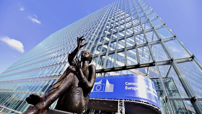 Προειδοποιητικό πάγωμα κονδυλίων του ΕΣΠΑ από την Κομισιόν
