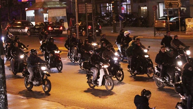 Τον πέρασαν για χούλιγκαν, αλλά γύριζε από το ...μαιευτήριο