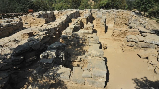 Νέες εικόνες από το μινωικό ανάκτορο της Ζωμίνθου στον Ψηλορείτη