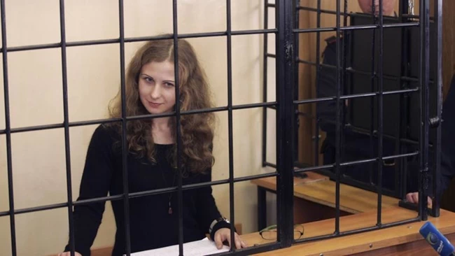 Μόσχα: Mέλος των Pussy Riot συνελήφθη κατά τη διάρκεια διαμαρτυρίας