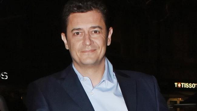 Εκνευρισμένος ο Αντώνης Σρόιτερ για το "μαχαίρι" στην εκπομπή - Η απάντησή του
