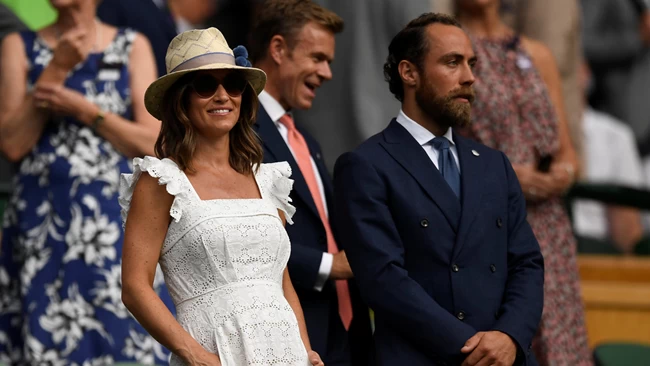 Πίπα Μίντλετον: Στις κερκίδες του Wimbledon με το πιο όμορφο λευκό φόρεμα