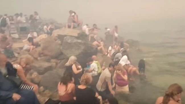 Καταλογισμό ποινικών ευθυνών για τη φωτιά στο Μάτι ζητούν 4 πανεπιστημιακοί
