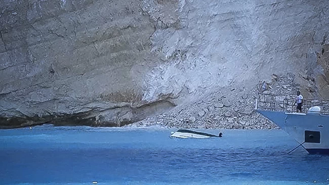 Καλοκαίρι χωρίς πρόσβαση στη διάσημη παραλία "Ναυάγιο" θα κάνει φέτος η Ζάκυνθος - Οι λόγοι για το λουκέτο