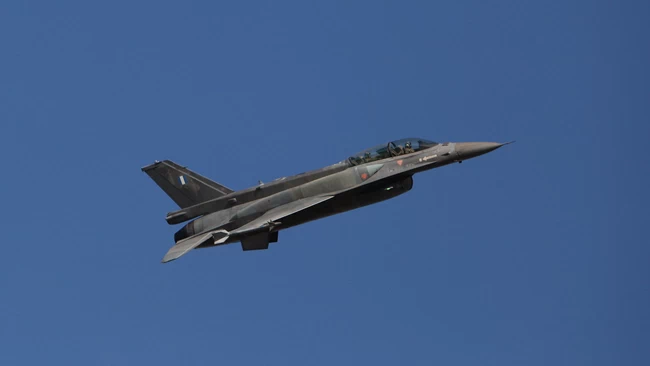 Πρώτη πτήση ελληνικού F-16 πάνω από τη Βόρεια Μακεδονία