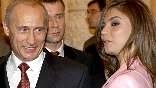 Βρετανικές κυρώσεις: Στο στόχαστρο η ερωμένη και η πρώην σύζυγος του Πούτιν - Σφίγγει ο κλοιός