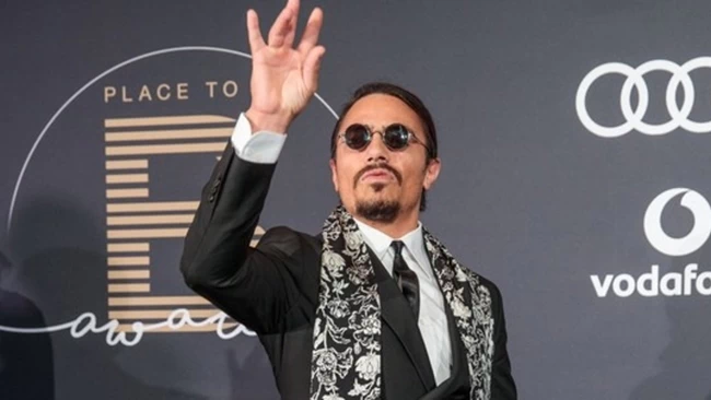 Λουκέτο στο εστιατόριο του Salt Bae στη Μύκονο μετά το μεγάλο opening