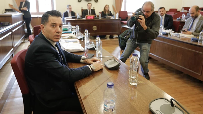 Novartis:Απαλλάσεται με βούλευμα από την κατηγορία της παθητικής δωροδοκίας ο Νίκος Μανιαδάκης