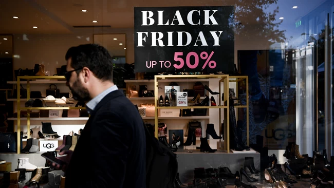 Black Friday: Οι άνδρες ξόδεψαν περισσότερα από τις γυναίκες