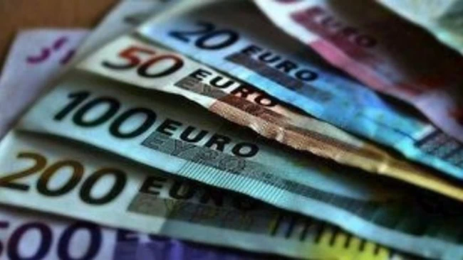 Στα 1.161 ευρώ ο μέσος μισθός τον Ιούλιο - Αυξήθηκε 4,61% μέσα σε ένα έτος