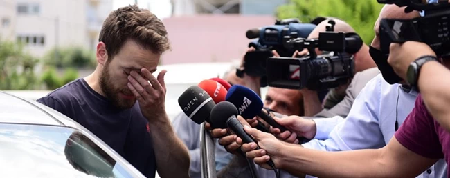 συζυγος καρολάιν