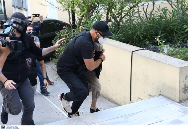 Επίθεση με βιτριόλι: Στον εισαγγελέα η 35χρονη - "Μου είπε ότι δεν έχει σχέση" λέει ο δικηγόρος της Σ. Κεχαγιόγλου
