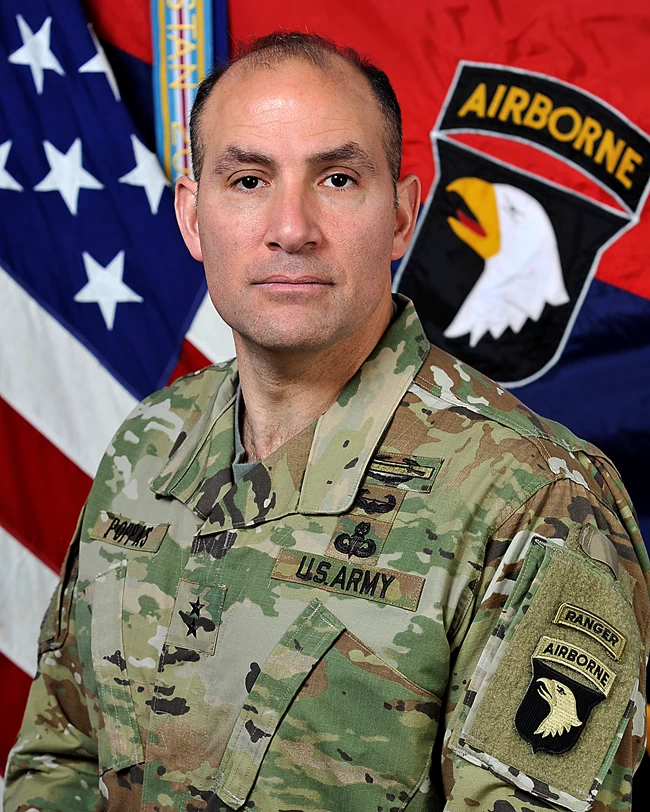 Αυτός είναι ο Πατρινός που έγινε στρατηγός στις ΗΠΑ! Διοικεί 800.000 άνδρες Άντριου Πόππας: O ομογενής στρατηγός που διοικεί το μεγαλύτερο σώμα του αμερικανικού στρατού - Με καταγωγή από την Πάτρα