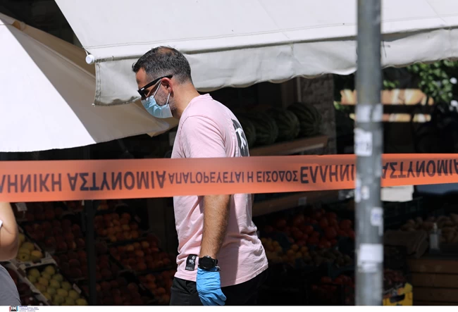 Επίθεση με ματσέτα στου Ζωγράφου: Βίντεο ντοκουμέντο με τον 54χρονο να μαχαιρώνει με μανία τα θύματά του