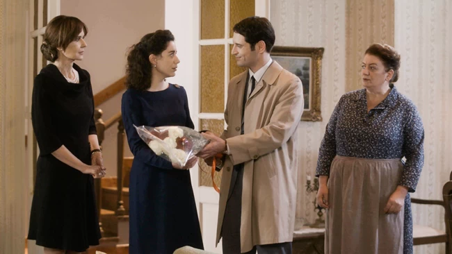 Άγριες Μέλισσες-Spoiler Άγριες Μέλισσες-Spoiler: Ταφόπλακα στον γάμο του Δούκα & της Μυρσίνης "Είσαι δολοφόνος"
