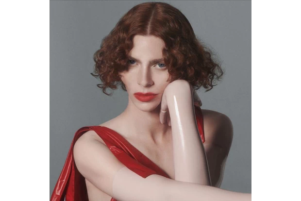 Τραγικός θάνατος για την τρανς μουσικό Sophie στην Αθήνα - Γλίστρησε και έπεσε θαυμάζοντας την πανσέληνο