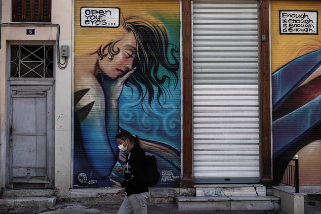 Οι γεμάτες ΜΕΘ και η "έκρηξη" των μεταλλάξεων φέρνουν παράταση του lockdown στην Αττική