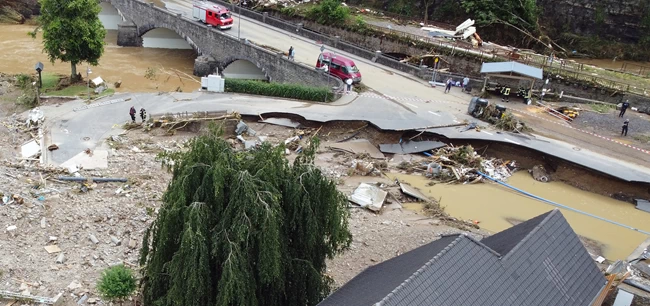 Βιβλική καταστροφή σε Γερμανία, Ολλανδία, Βέλγιο και Λουξεμβούργο: Ανέβηκαν στους 67 οι νεκροί από τις πλημμύρες - Εικόνες σοκ