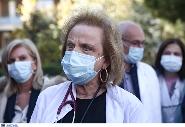 Παγώνη: Ανοικτό το ενδεχόμενο να θέσει υποψηφιότητα στις εκλογές - Οι "μπηχτές" στη Μίνα Γκάγκα