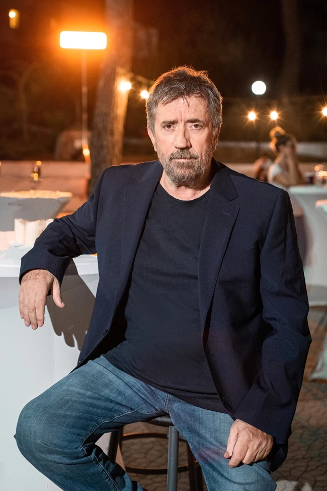 κανε οτι κοιμασαι