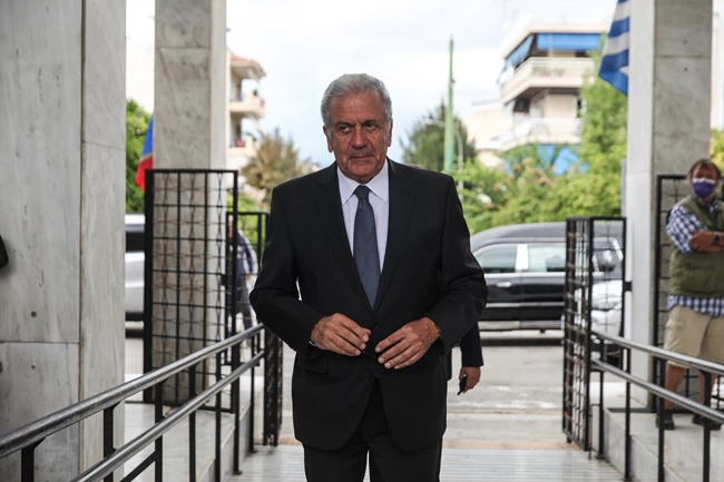 Δημήτρης Αβραμόπουλος