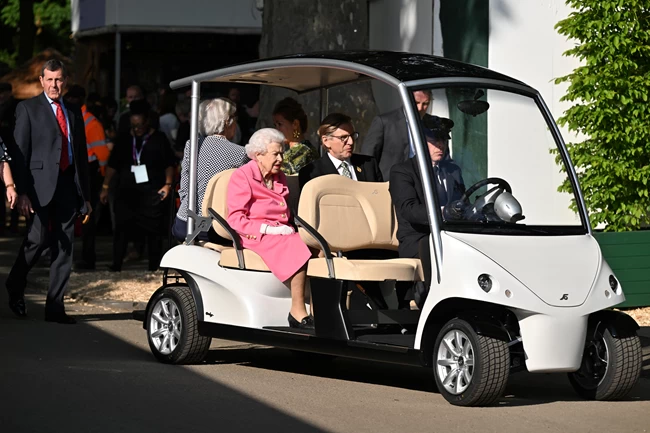 queen elizabeth