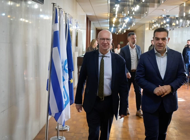 Τσίπρας ΕΑΒ