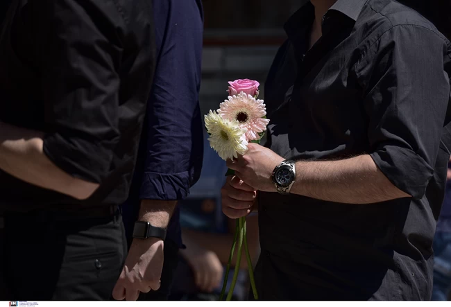 Κηδεία 20χρονης Καρολάιν