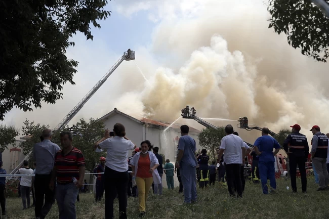 φωτιά Κωνσταντινούπολη