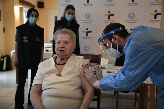 Εμβολιασμός γηροκομείο