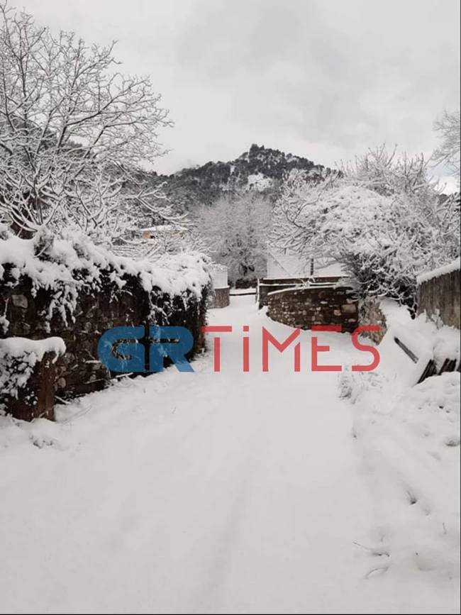 Θάσος Χιόνια