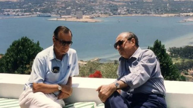 Μια ματιά στην ιστορία: Τι είχε μαγειρέψει στον Τζορτζ Μπους η Μαρίκα Μητσοτάκη στην επίσκεψη του 1991