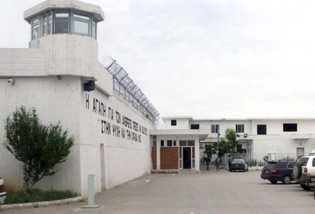 Αυστηροποιούνται οι ποινές: Στα 18 από τα 16 χρόνια η έκτιση για τα ισόβια - Χωρίς "βραχιολάκι" οι βαρυποινίτες