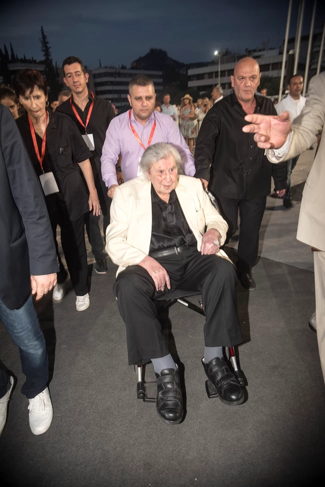Μίκης Θεοδωράκης.