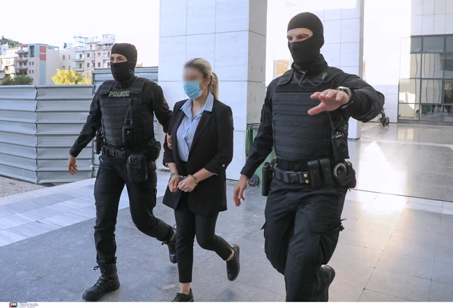 Επίθεση με βιτριόλι: Oμόφωνα ένοχη για απόπειρα ανθρωποκτονίας η Κακαράντζουλα - 15 χρόνια κάθειρξη προτείνει ο Εισαγγελέας