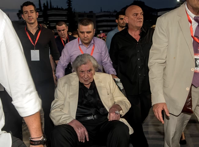 Μίκης Θεοδωράκης.