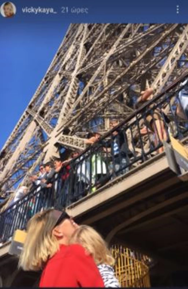 Βίκυ Καγιά: Φωτογραφίζει τον Κάρολο και τη Μπιάνκα με τα μπουρνούζια τους στο Παρίσι