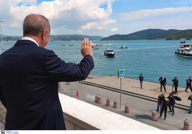 https://files.thetoc.gr/Content/ImagesDatabase/14/148b1a20a3ee4a66b27bec17dcf512db.jpg?v=1&maxwidth=650& https://files.thetoc.gr/Content/ImagesDatabase/14/148b1a20a3ee4a66b27bec17dcf512db.jpg?v=1&maxwidth=650&