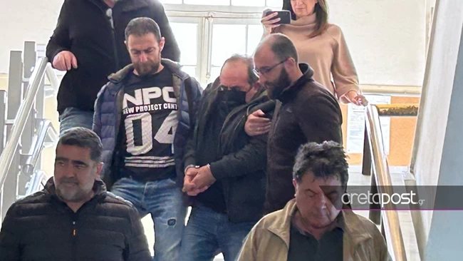 Κρήτη - Ο 66χρονος λυράρης καταγγέλλεται και από ανήλικη: Ζητούσε γυμνές φωτογραφίες και βίντεο