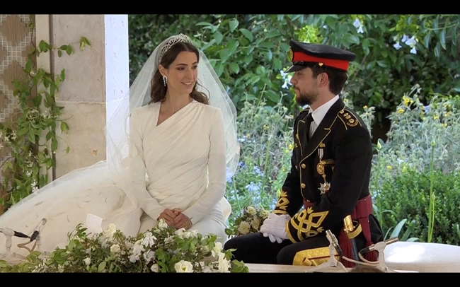 "Έλα συντόμευε": Η άκομψη φράση του πρίγκιπα Γουίλιαμ προς την Κέιτ για να κόψει την κουβέντα με τη νύφη