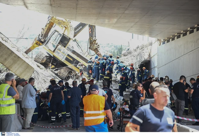 Κατάρρευση γέφυρας Ολυμπίας Οδού: Ένας νεκρός, 8 τραυματίες - Σοκάρουν οι μαρτυρίες [εικόνες - βίντεο]