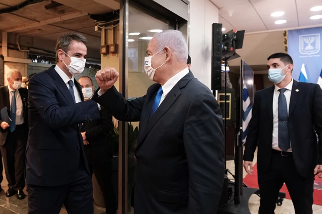 Έδωσαν τα χέρια Μητσοτάκης - Νετανιάχου: "Πράσινο διαβατήριο" για Ισραηλινούς τουρίστες μετά την καραντίνα