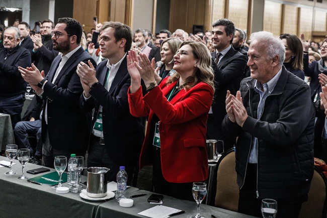 Αυτοί είναι οι υποψήφιοι του ΠΑΣΟΚ στην Αττική: Οι παλιοσειρές, οι πρώην και το νέο αίμα