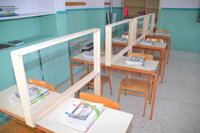 Πλέξιγκλας σε θρανία