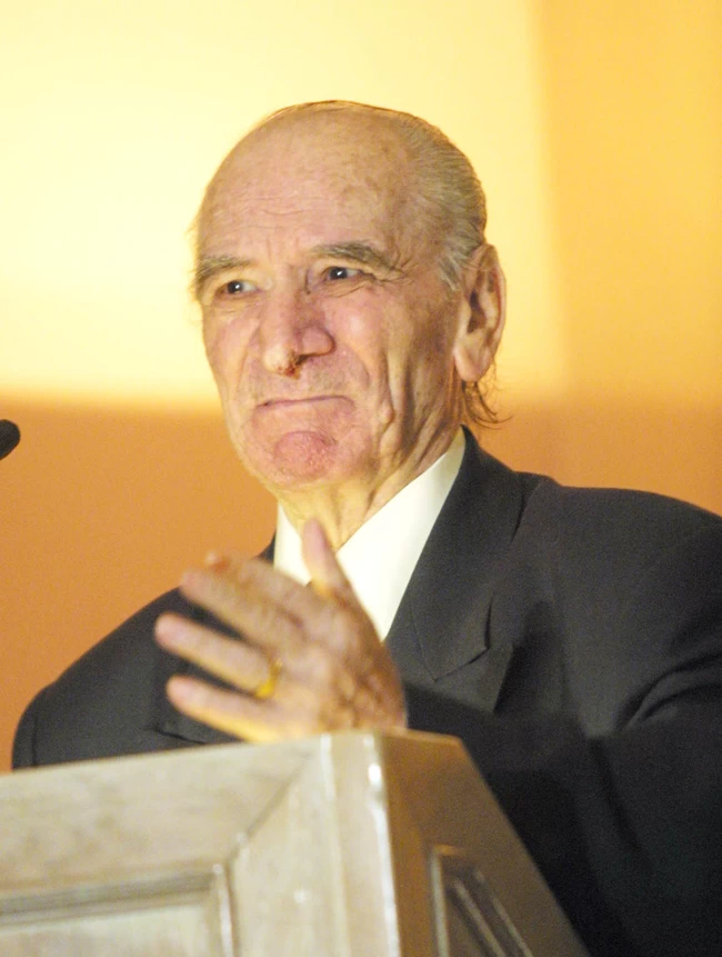 ΚΩΣΤΑΣ ΧΑΤΖΗΧΡΗΣΤΟΣ
